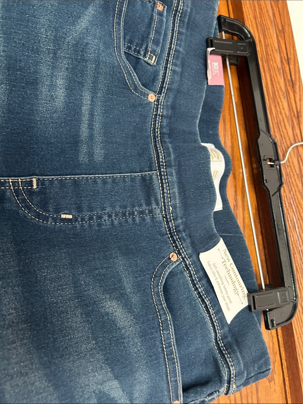 Levi's Women's Dark Blue Stretch Jeggings NWT Size 16M - Picture 4 of 6
